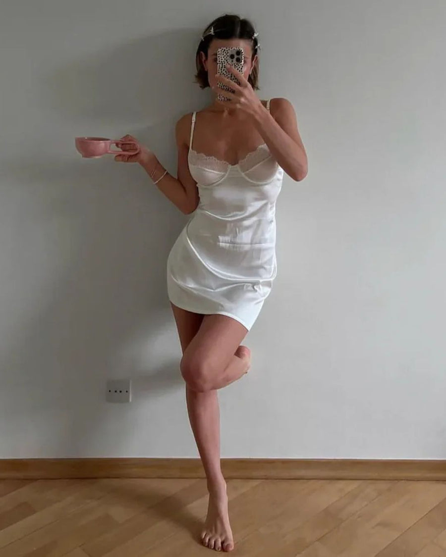 Amelia's Classic Nightdress main image 1