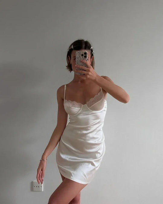 Amelia's Classic Nightdress